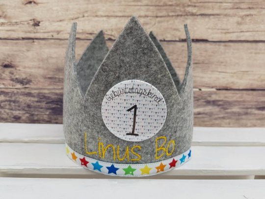 Geburtstagskrone mit Name inkl. austauschbare Buttons 1-6 – Bild 2