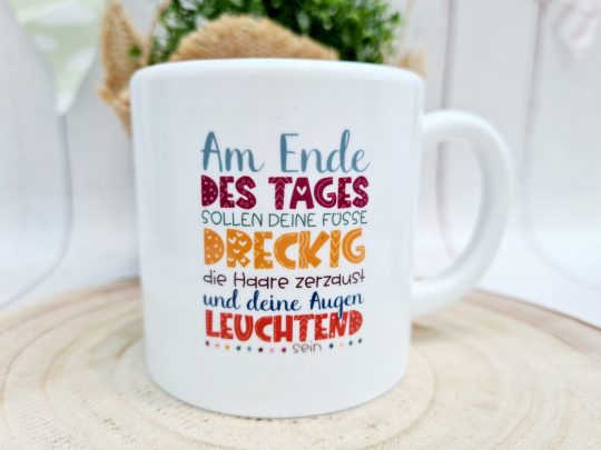 Kindertasse aus Kunststoff mit süßem Spruch - perfekt für kleine Kinderhände