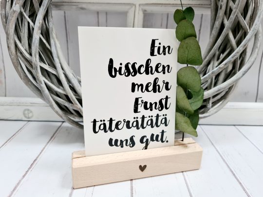 Postkarte - Ein bisschen mehr Ernst