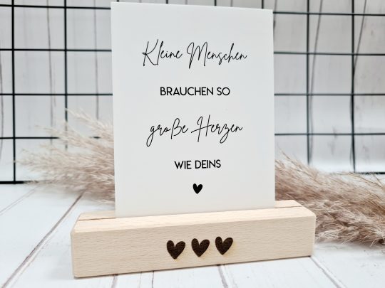 Postkarte - Kleine Menschen brauchen große Herzen