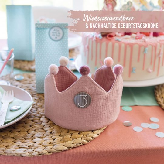 Geburtstagskrone zum Wenden aus Musselin – Rosa – Bild 3